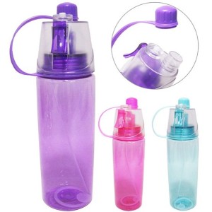 GARRAFA SQUEEZE DE PLASTICO PET COM BORRIFADOR TRANSCOLOR TAMPA + ALCA 600ML